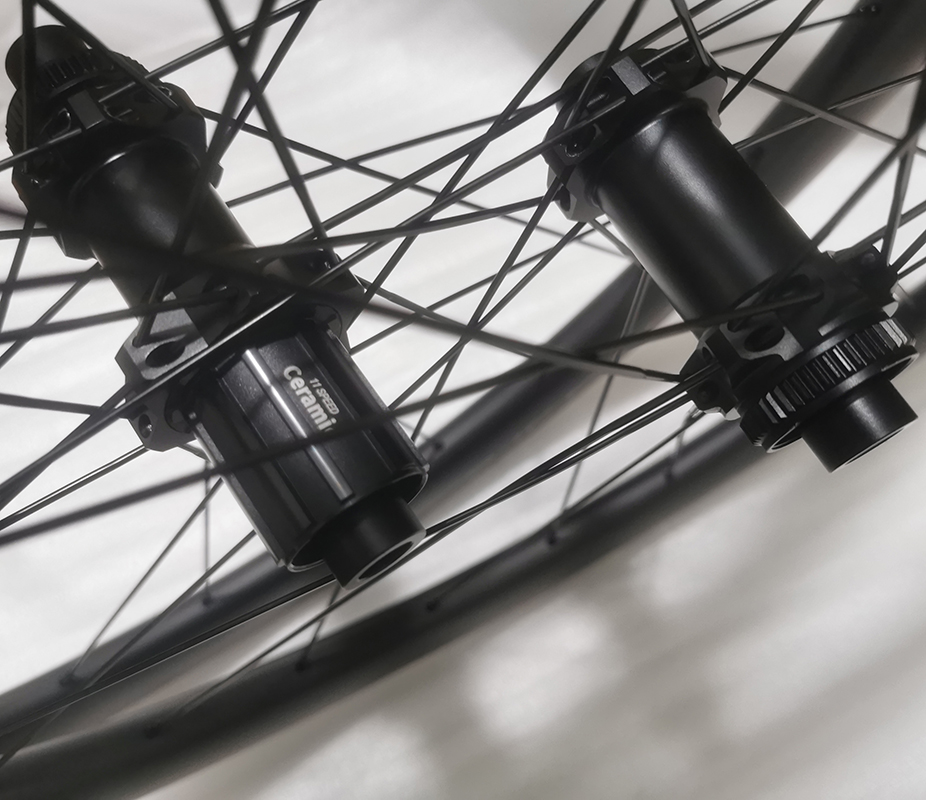 700C Carbon Disc Rennrad Kies  – Gravel Bike Wheelset Carbon 700C Bewertung und Preis